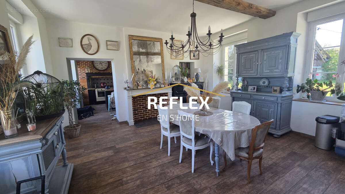 Maison à VAUCHELLES-LES-AUTHIE