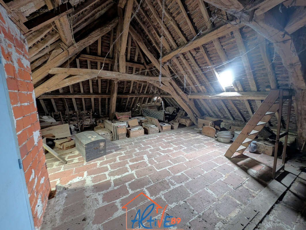 Maison à CHASSY