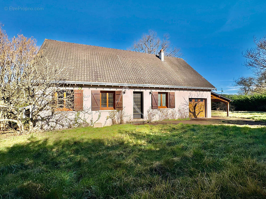 Maison à CERE-LA-RONDE