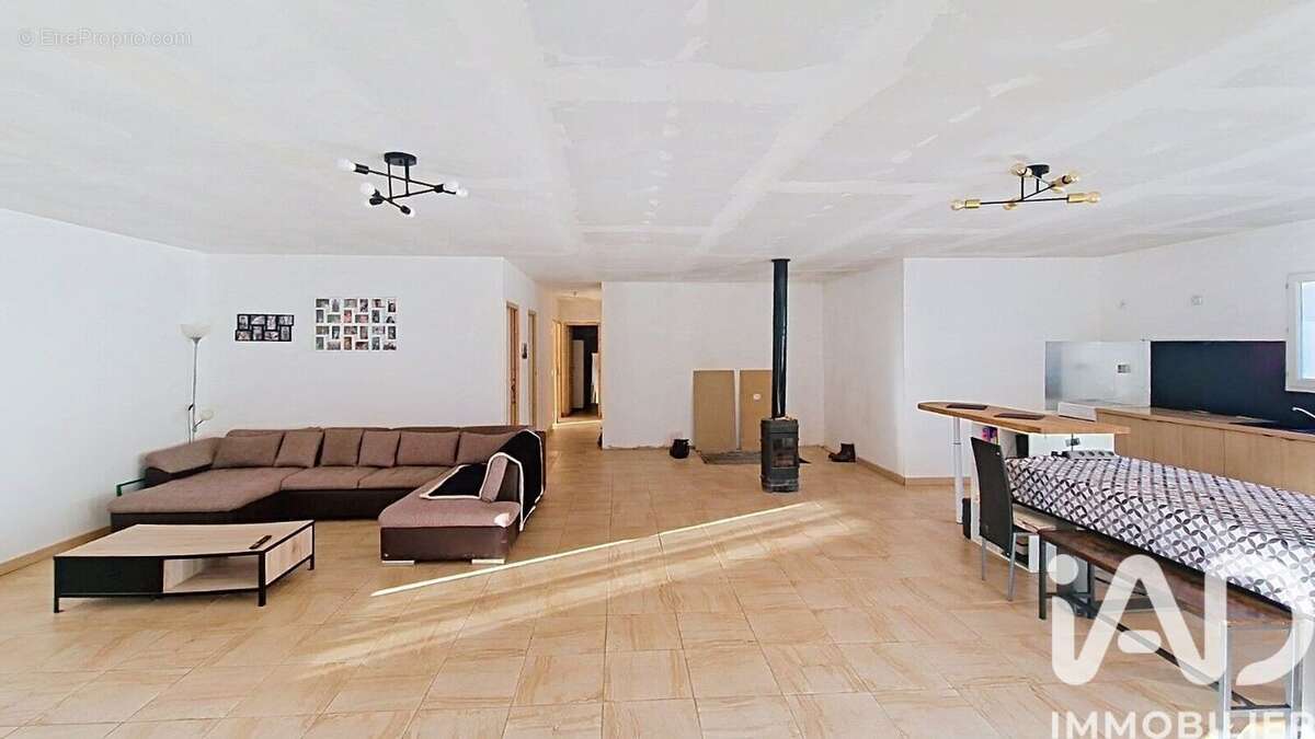 Photo 2 - Maison à VILLEMOUSTAUSSOU