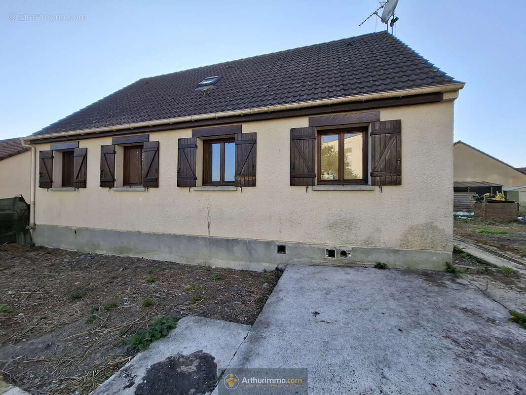 Maison à COULOMMIERS