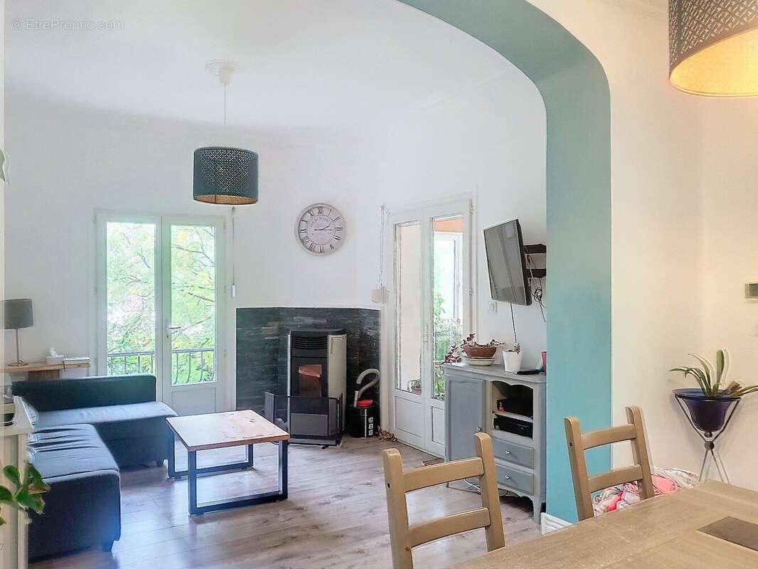 Maison à LAMALOU-LES-BAINS