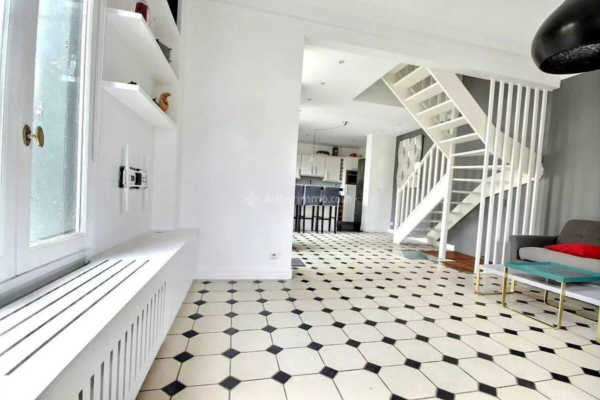 Maison à ASNIERES-SUR-SEINE