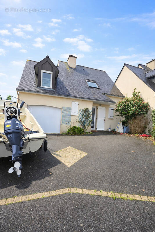 Maison à PLOUHINEC