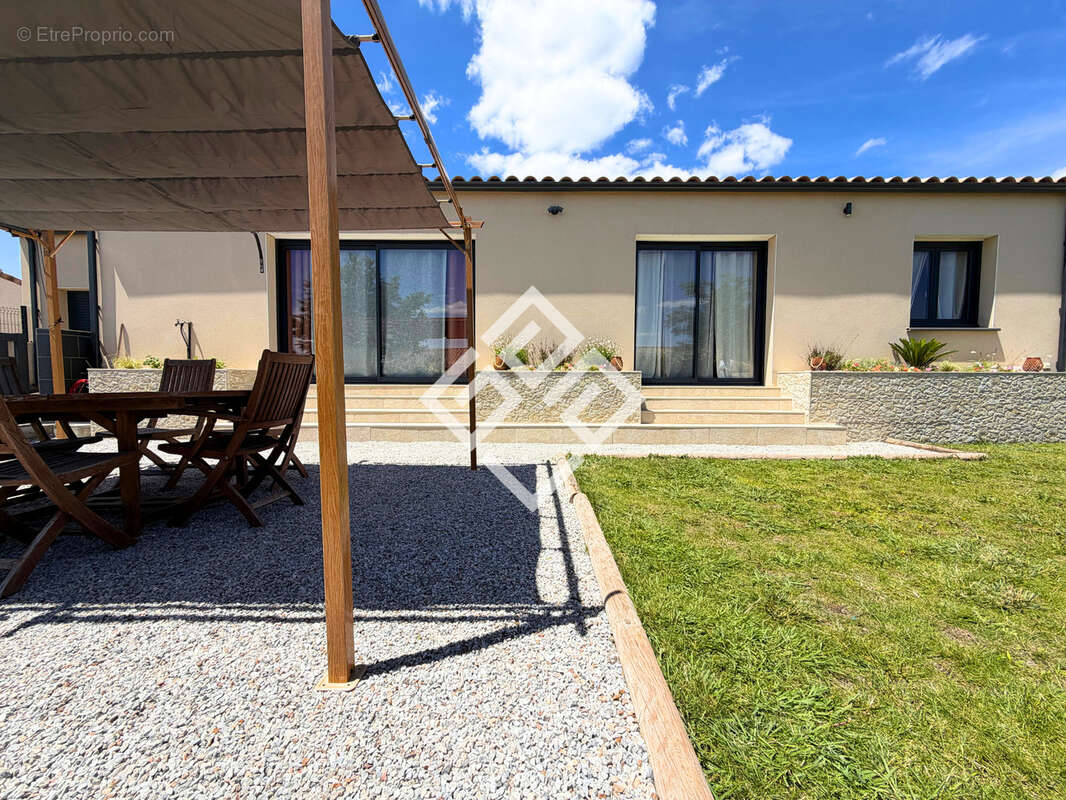 Maison à BIZE-MINERVOIS