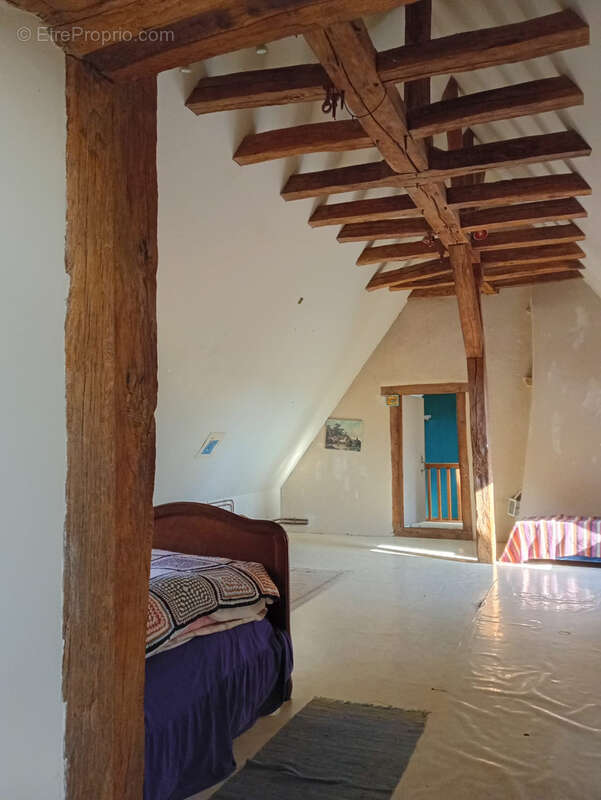 Maison à SURY-EN-VAUX