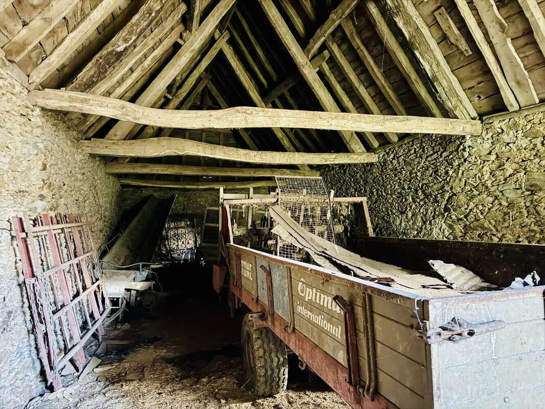 Maison à RIEUPEYROUX