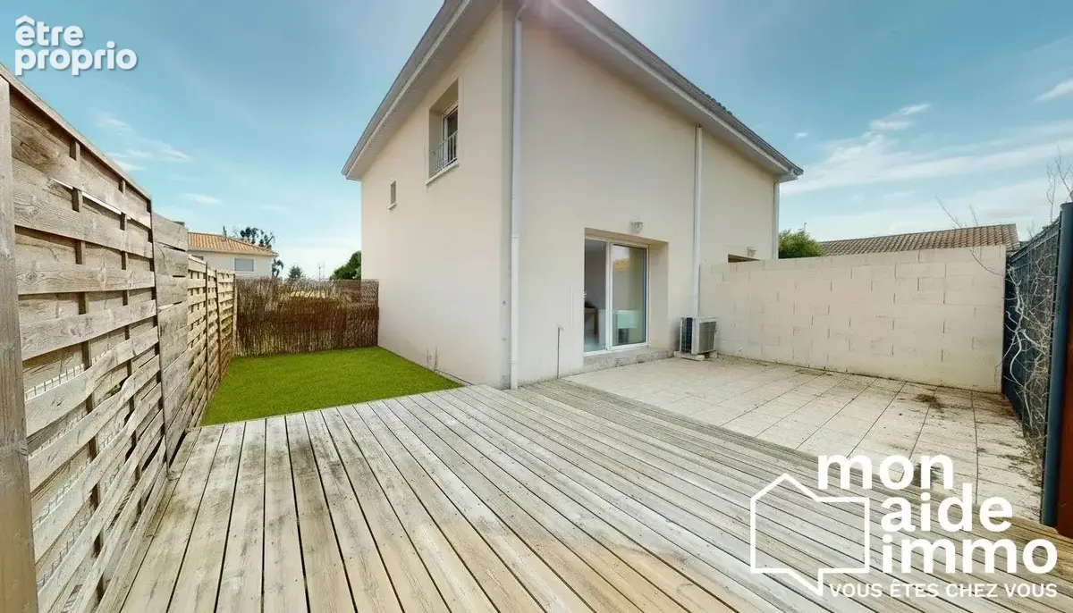 Maison 62 m² à Carignan-De-Bordeaux  - photo 2