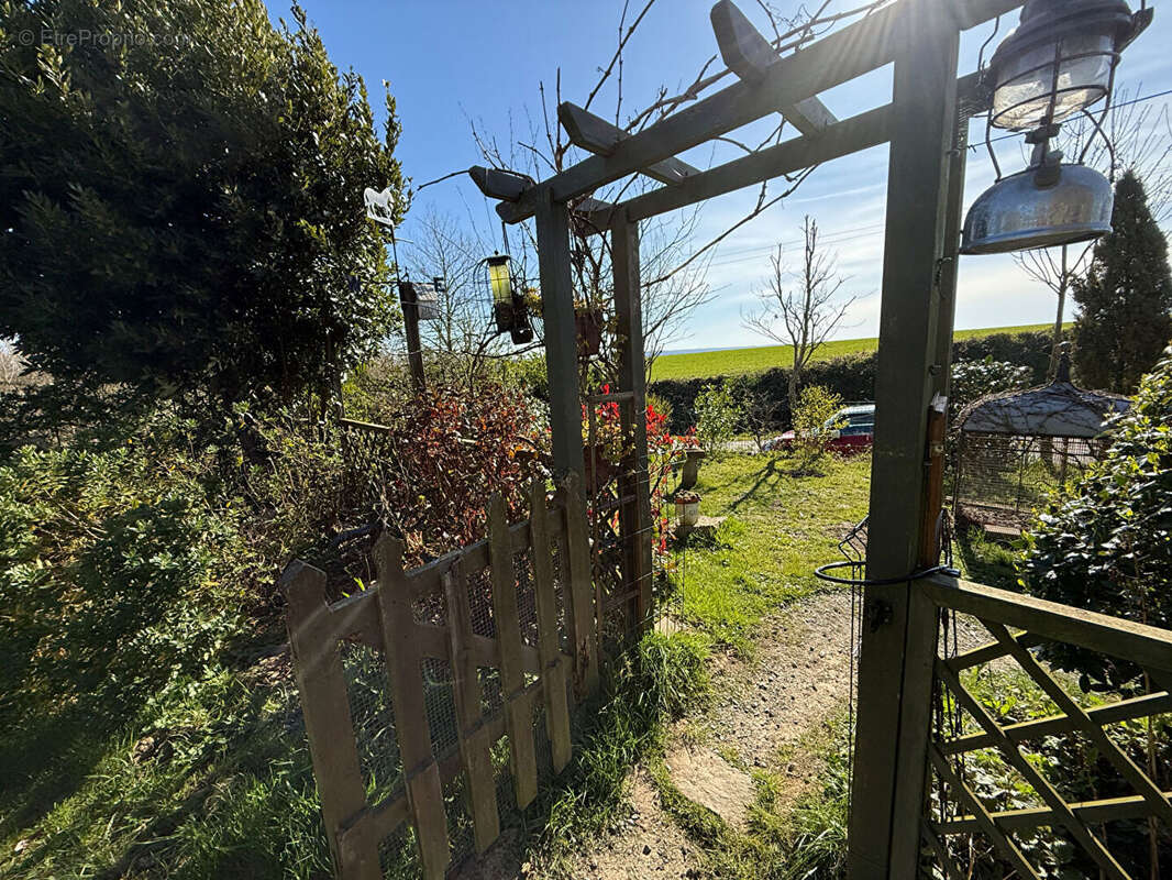 Maison à NOYAL-SOUS-BAZOUGES