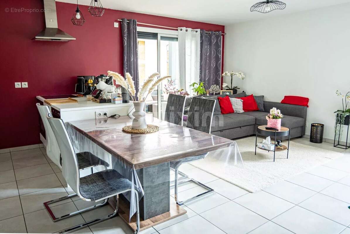 Appartement à CHENS-SUR-LEMAN