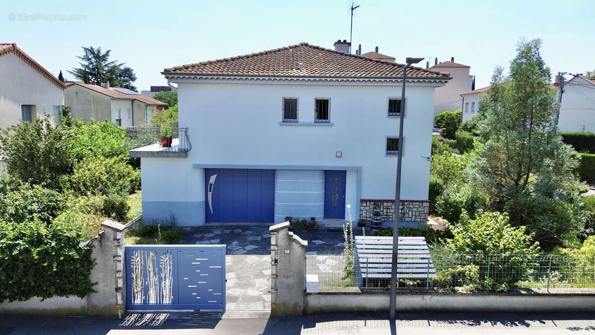 Maison de 205m2 avec jardin à Guilherand-Granges - photo 34