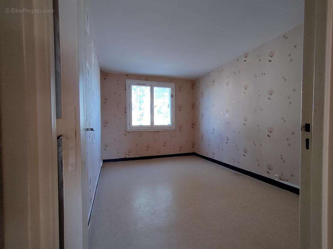 Appartement T3 62m² - Crépy-en-Valois - 3650.2.4.75 - photo 4