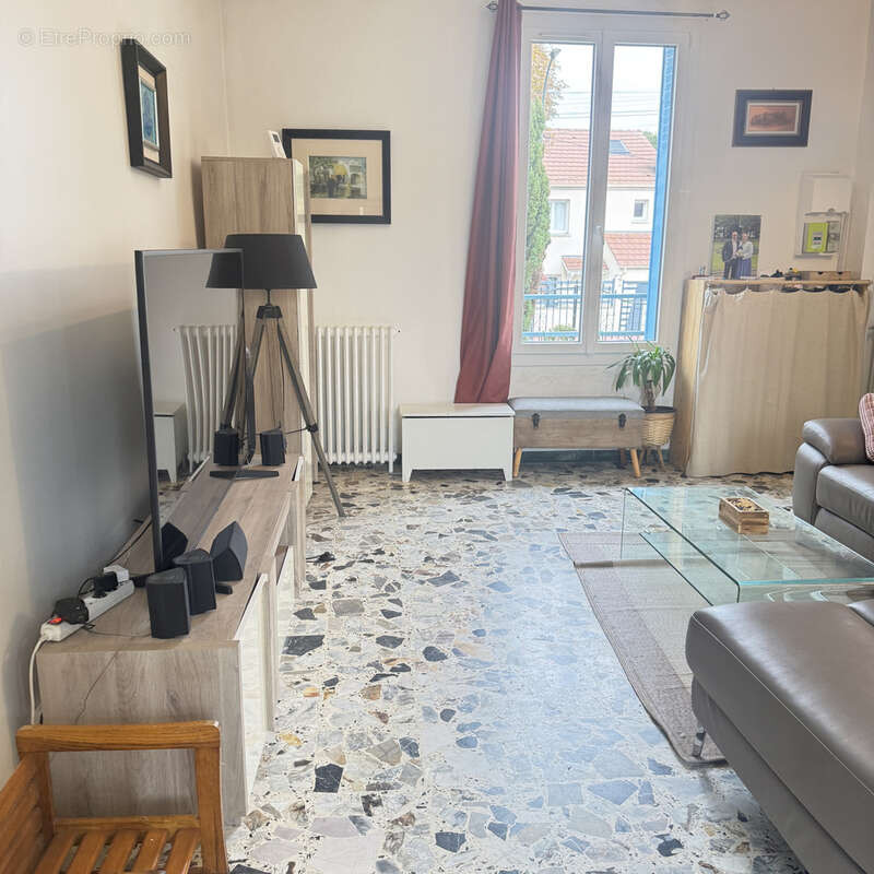 Maison à MONTIGNY-LES-CORMEILLES