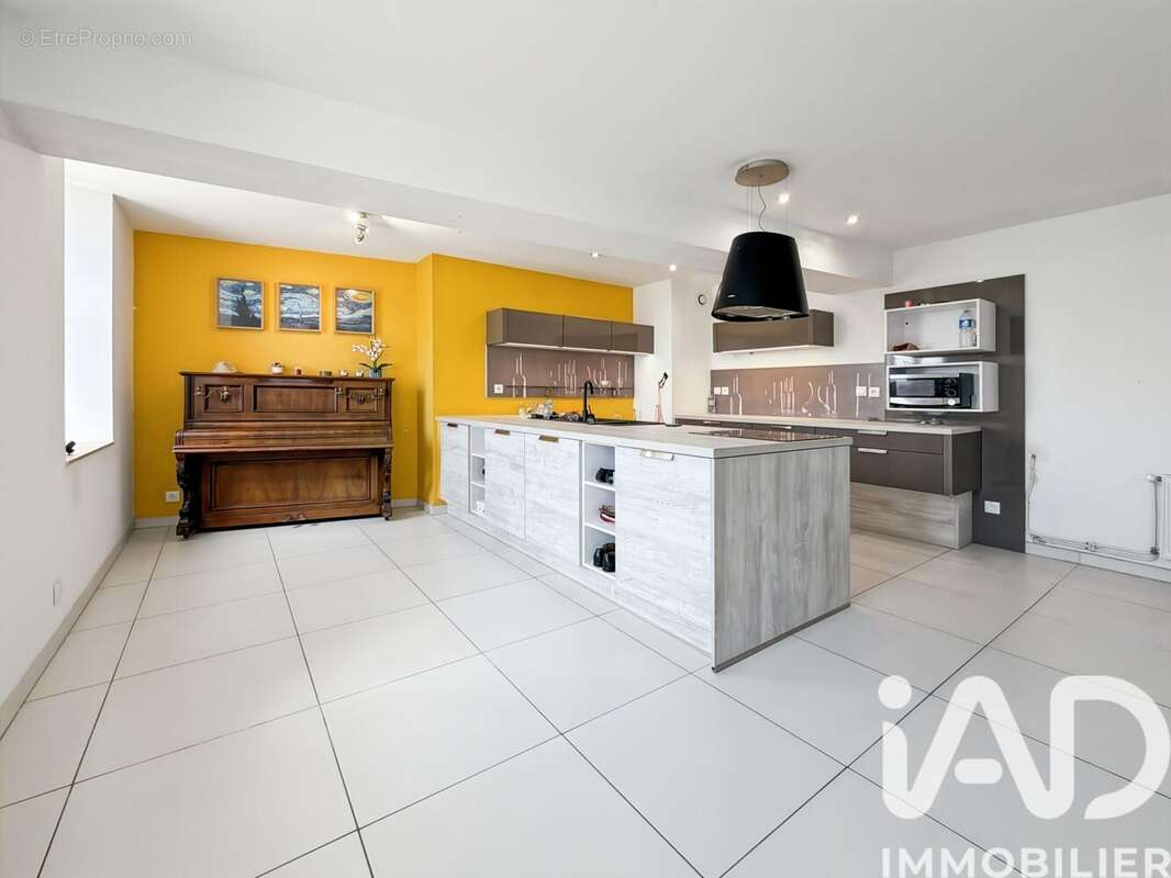 Maison 107 m² à Bonchamp-Les-Laval  - photo 6