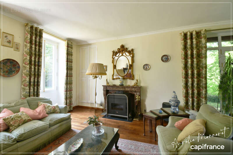 Maison Bourgeoise à vendre Maisonnais (18) - photo 7