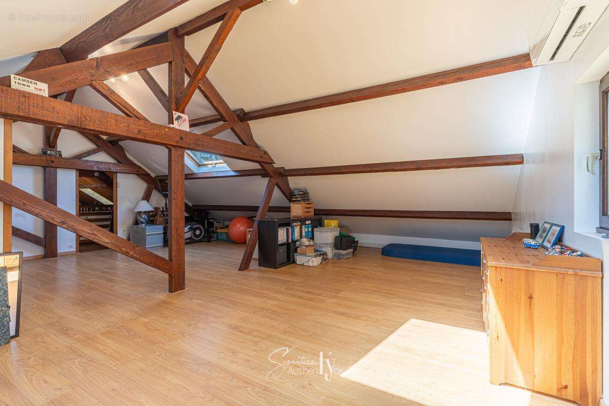 Maison à BONNAC-LA-COTE