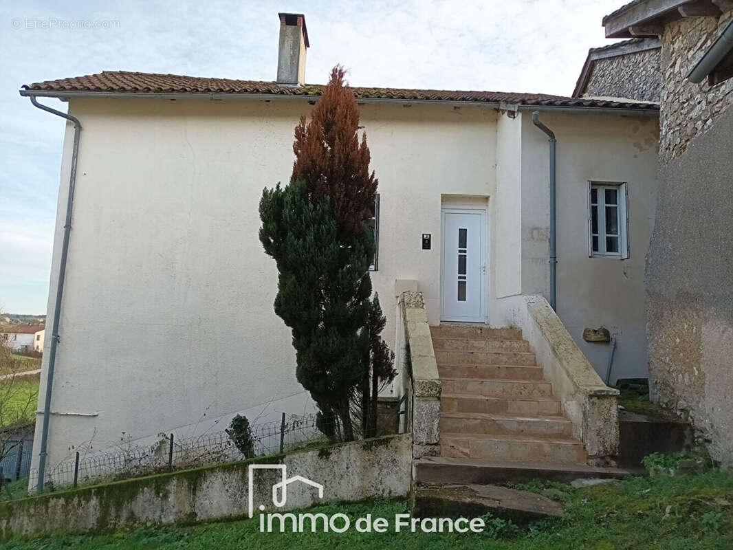 entre Maurs et Decazeville- Maison caractère avec dépendances. - photo 16