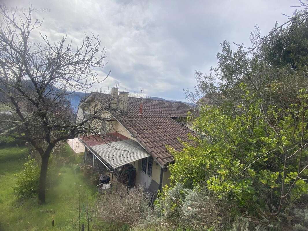 IMG6386 - Maison à SAINT-CYPRIEN