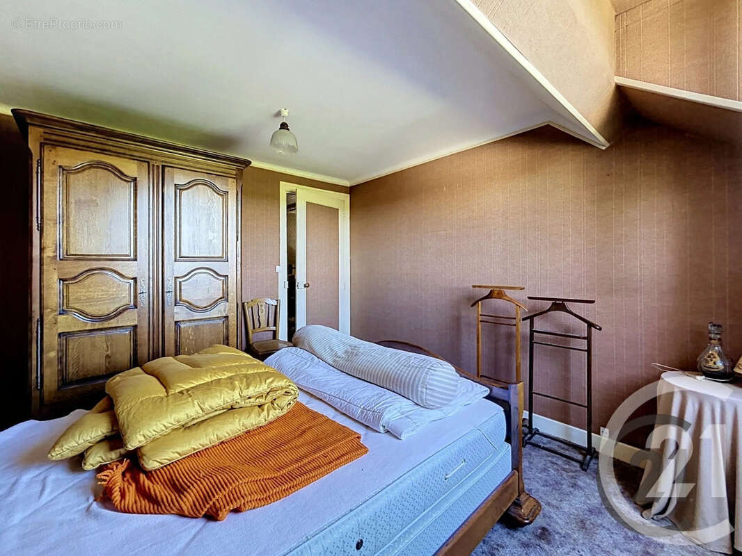Maison 159 m² à Saint-Phal  - photo 15