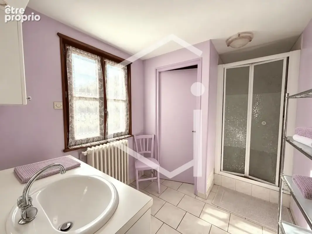 Sury-en-Vaux   Maison 97 m2 à rénover avec grange, écurie et terrain constructible - photo 7