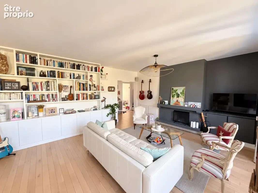 Magnifique Appartement au dernier étage, 4 chambres, Cheminée, balcon et parking - photo 5