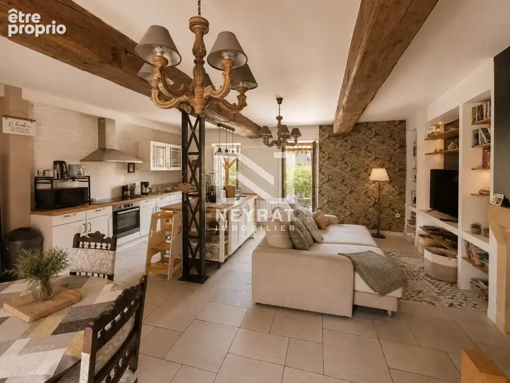 Maison de caractère en pierre avec exceptionnelle grange attenante – Un bien rare aux portes de Tournus - photo 5