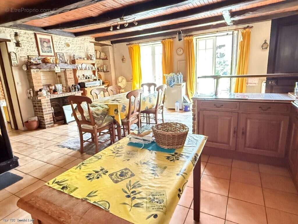 Maison à RUFFEC