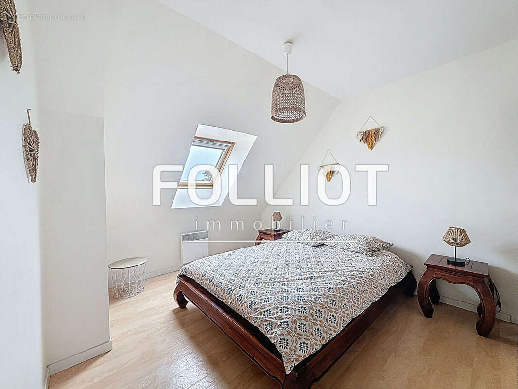 Maison à SAINT-JEAN-DE-LA-RIVIERE