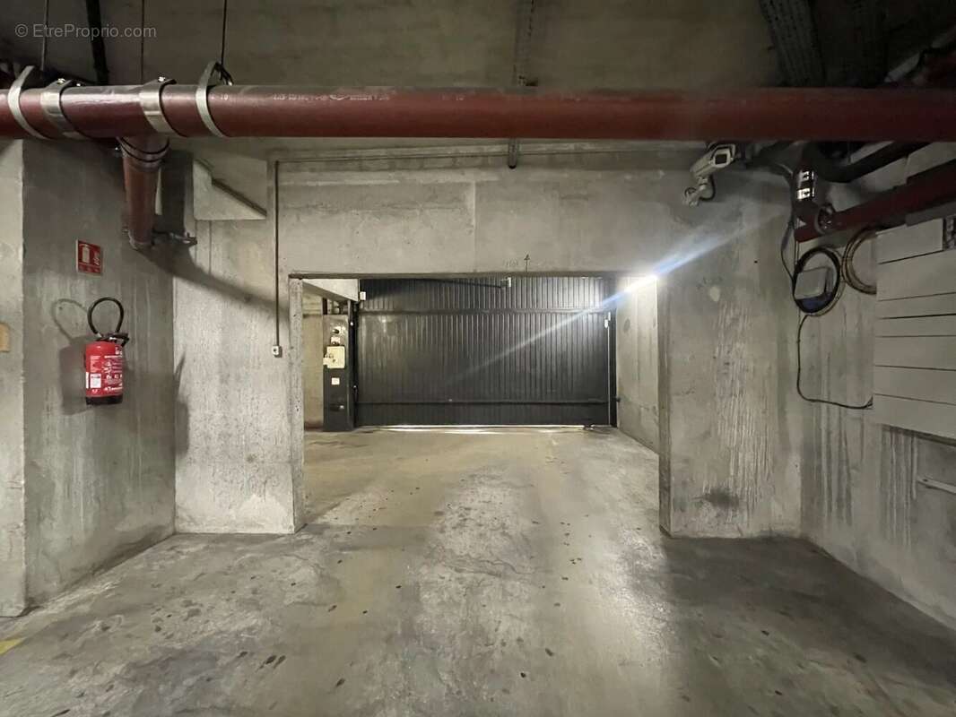 Parking à MARSEILLE-8E