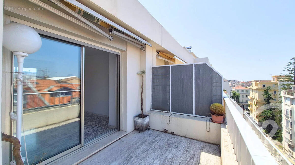 Appartement à NICE