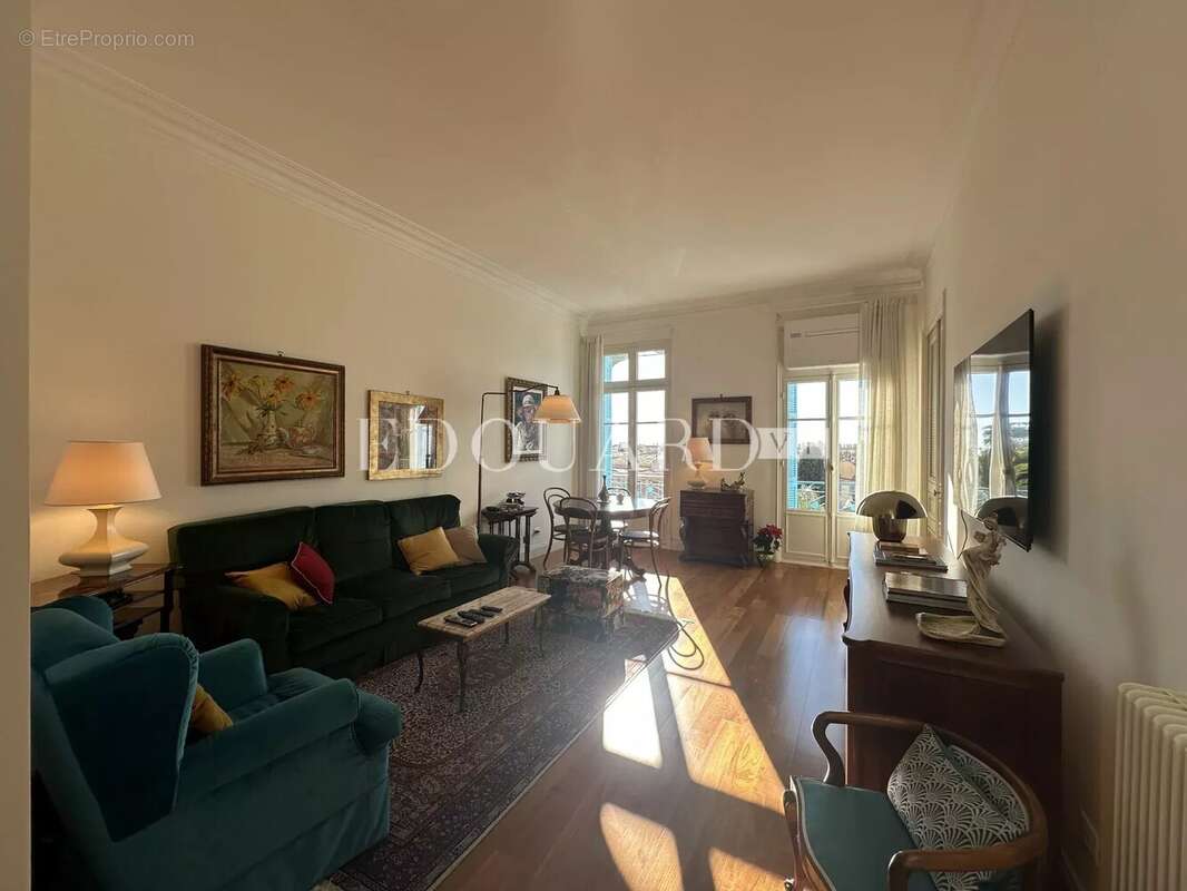Appartement à MENTON