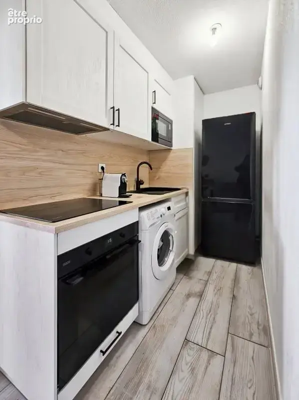 À Vendre à Uzès - T2 de 32m² vendu meublé - photo 4
