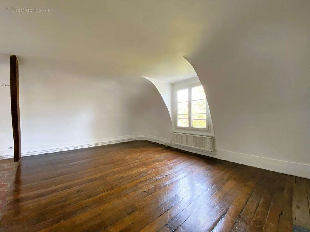 Appartement à PARIS-4E