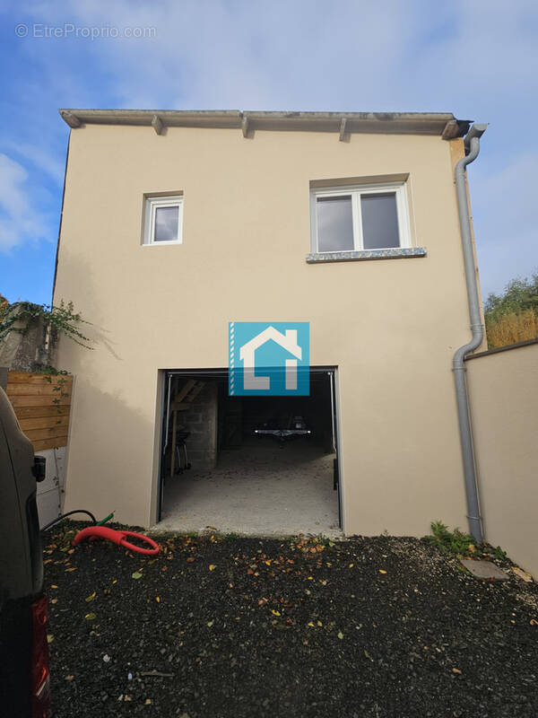 Parking à LONGUEVILLE