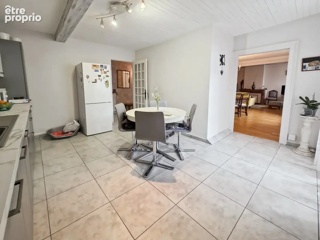 Maison de ville 117 m² – 3 chambres – Garage – Petite cour – Centre Lons-le-Saunier - photo 13