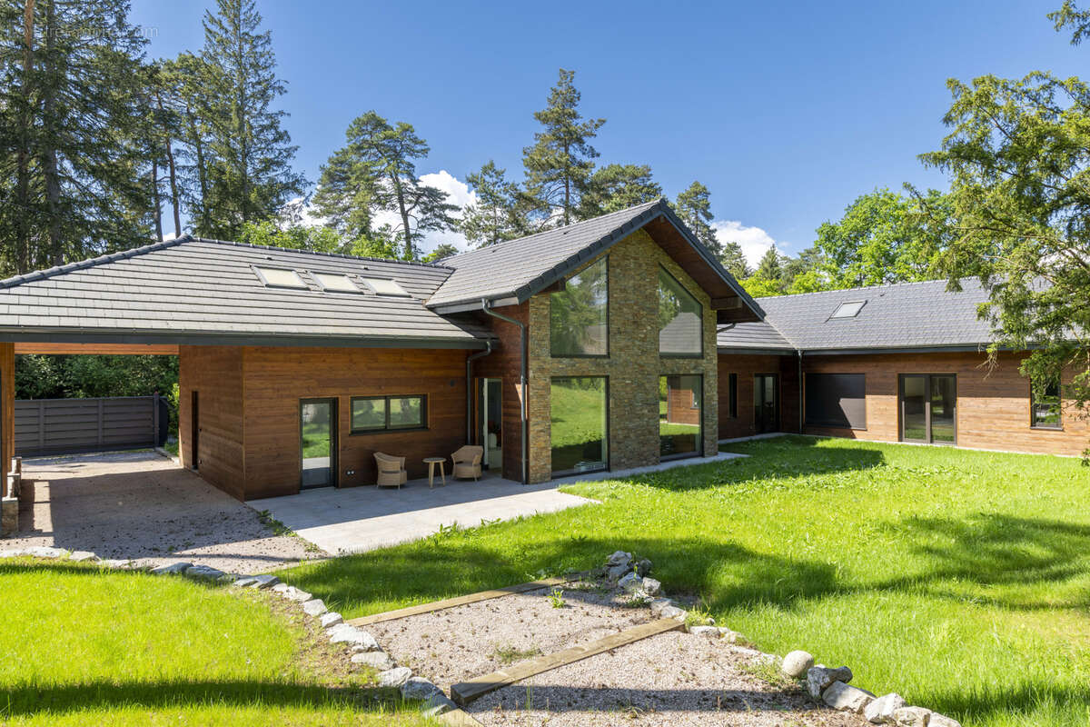 Maison à SCIEZ