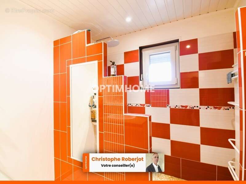 Maison à OUROUX-SUR-SAONE