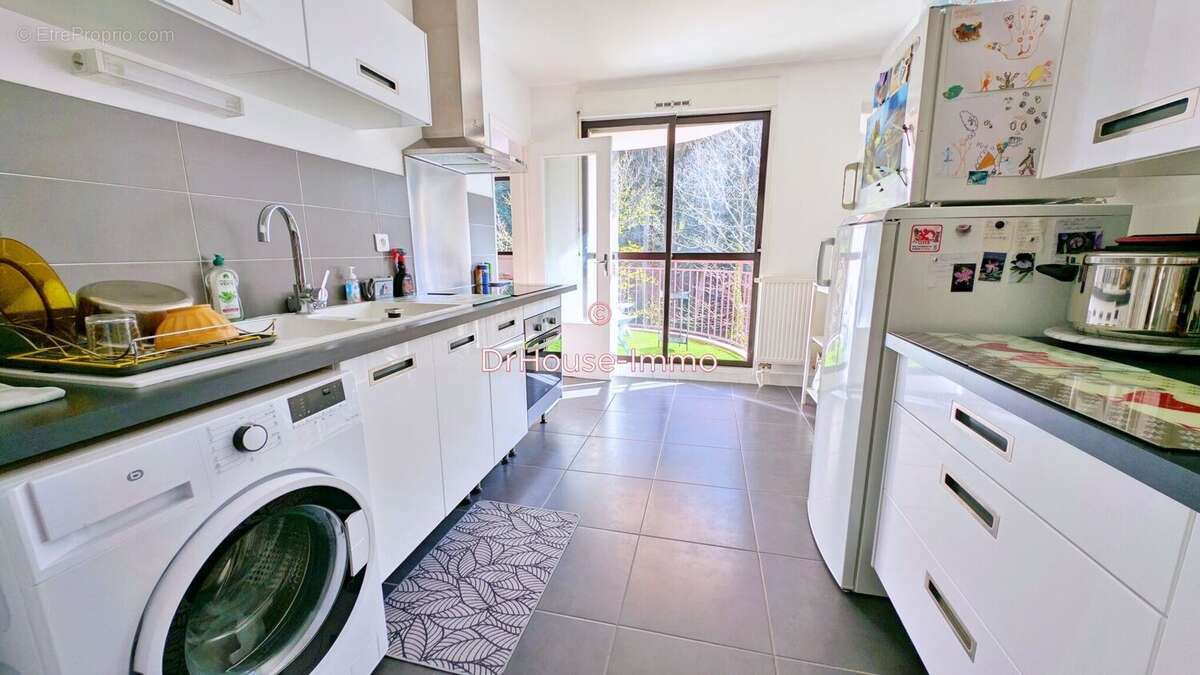 Appartement 78 m² à Saint-Etienne  - photo 30