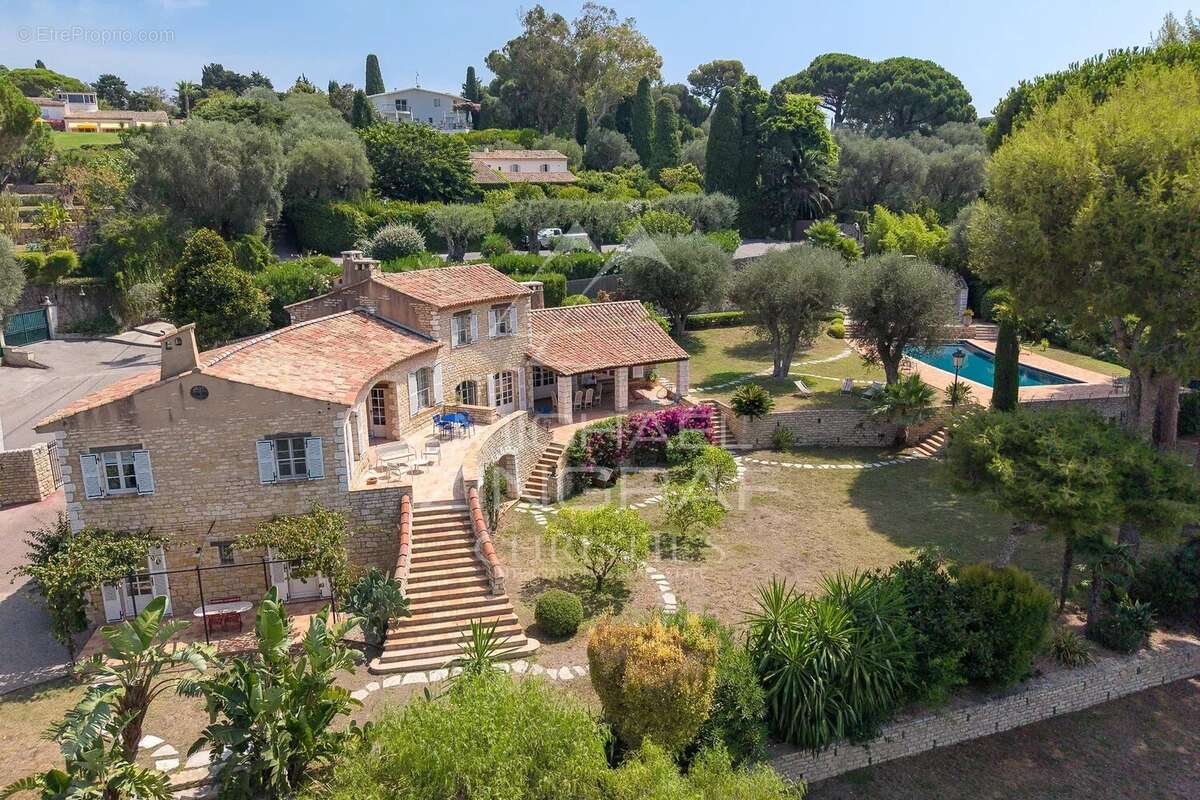 Exclusivité Mas d’exception avec vue mer panoramique au Cap d’Antibes - photo 28