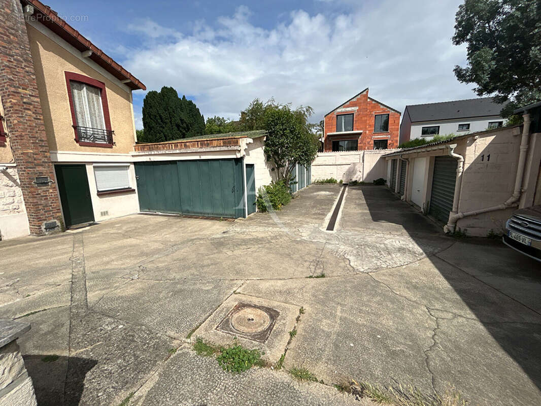 Maison à VITRY-SUR-SEINE