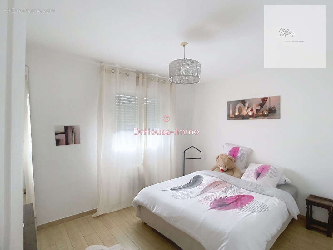 Maison 198 m² à La Chapelle-Saint-Mesmin  - photo 8