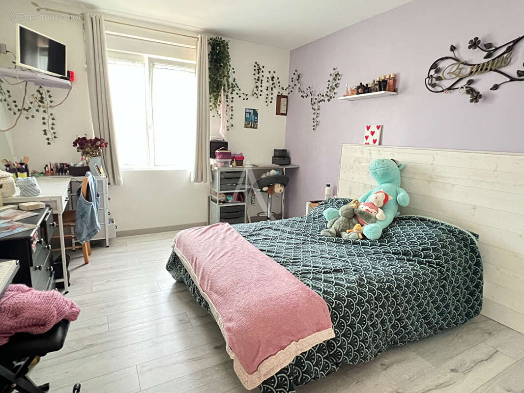 Maison à MOUZEUIL-SAINT-MARTIN