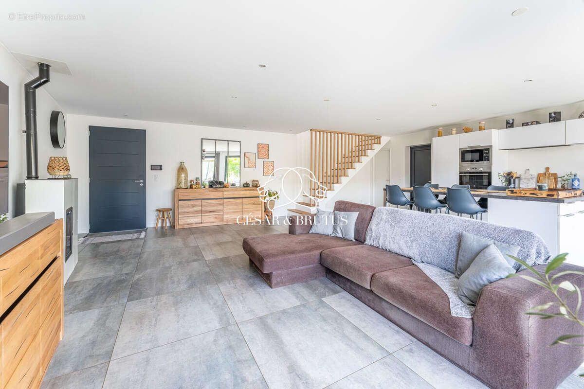 Maison 117 m² à Sathonay-Village  - photo 6