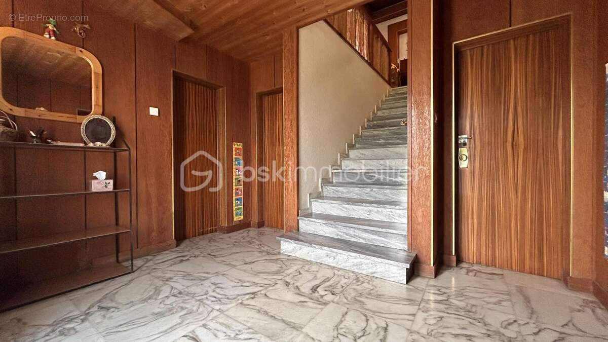 Maison à ECHIROLLES