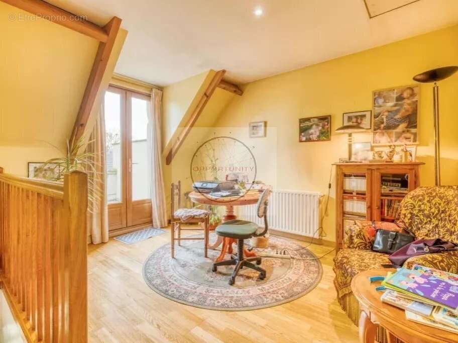 Maison à HOUILLES