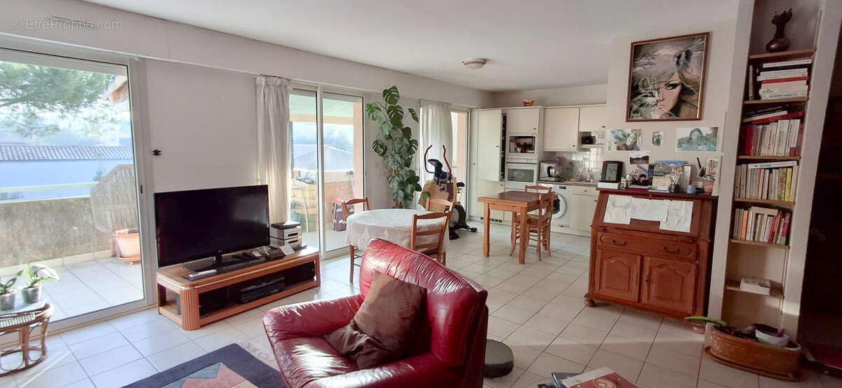 Appartement à SAINT-PAUL-TROIS-CHATEAUX