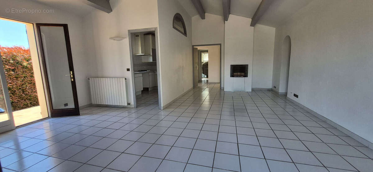 Maison à LES MATELLES