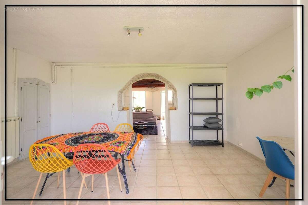 Photo 4 - Maison à SAINT-BONNET-SUR-GIRONDE