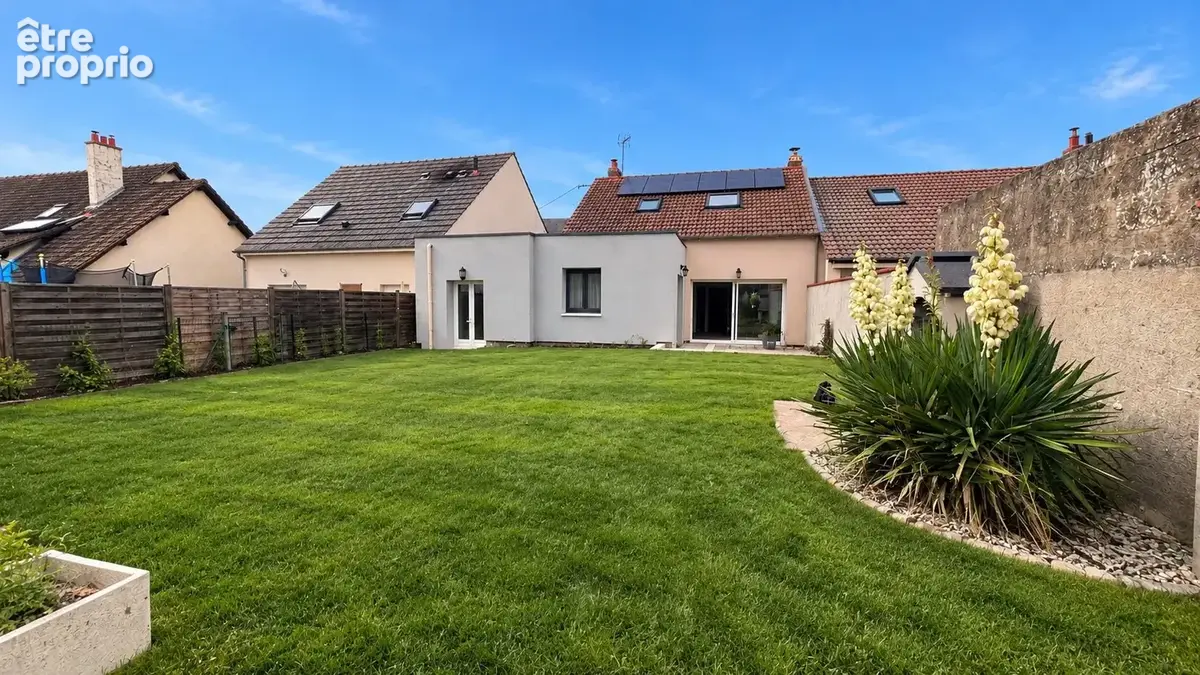 Maison 5 pièces 132 m² à vendre à Orleans (45000) - photo 2