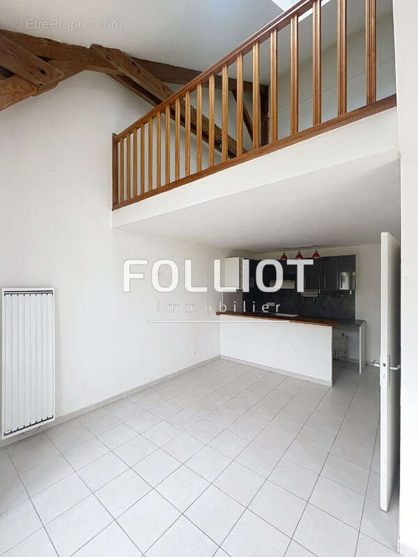 Appartement à COMMES